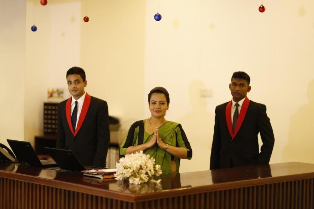 Royal Kandyan Exteriér fotografie