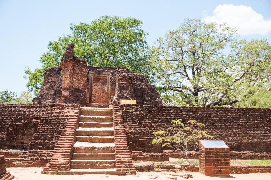 Royal Kandyan Exteriér fotografie